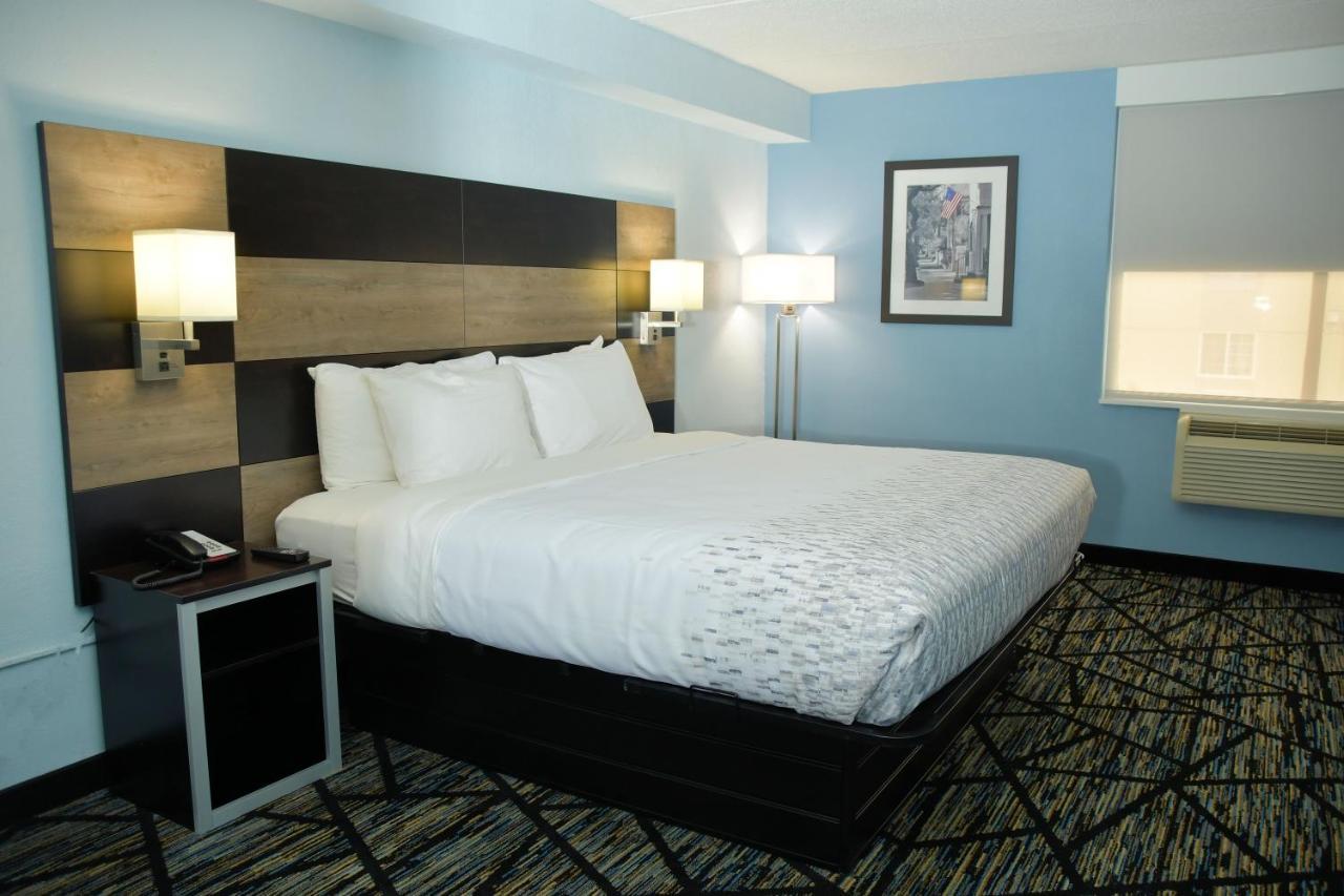 Clarion Pointe Jacksonville Near Camp Lejeune Екстер'єр фото