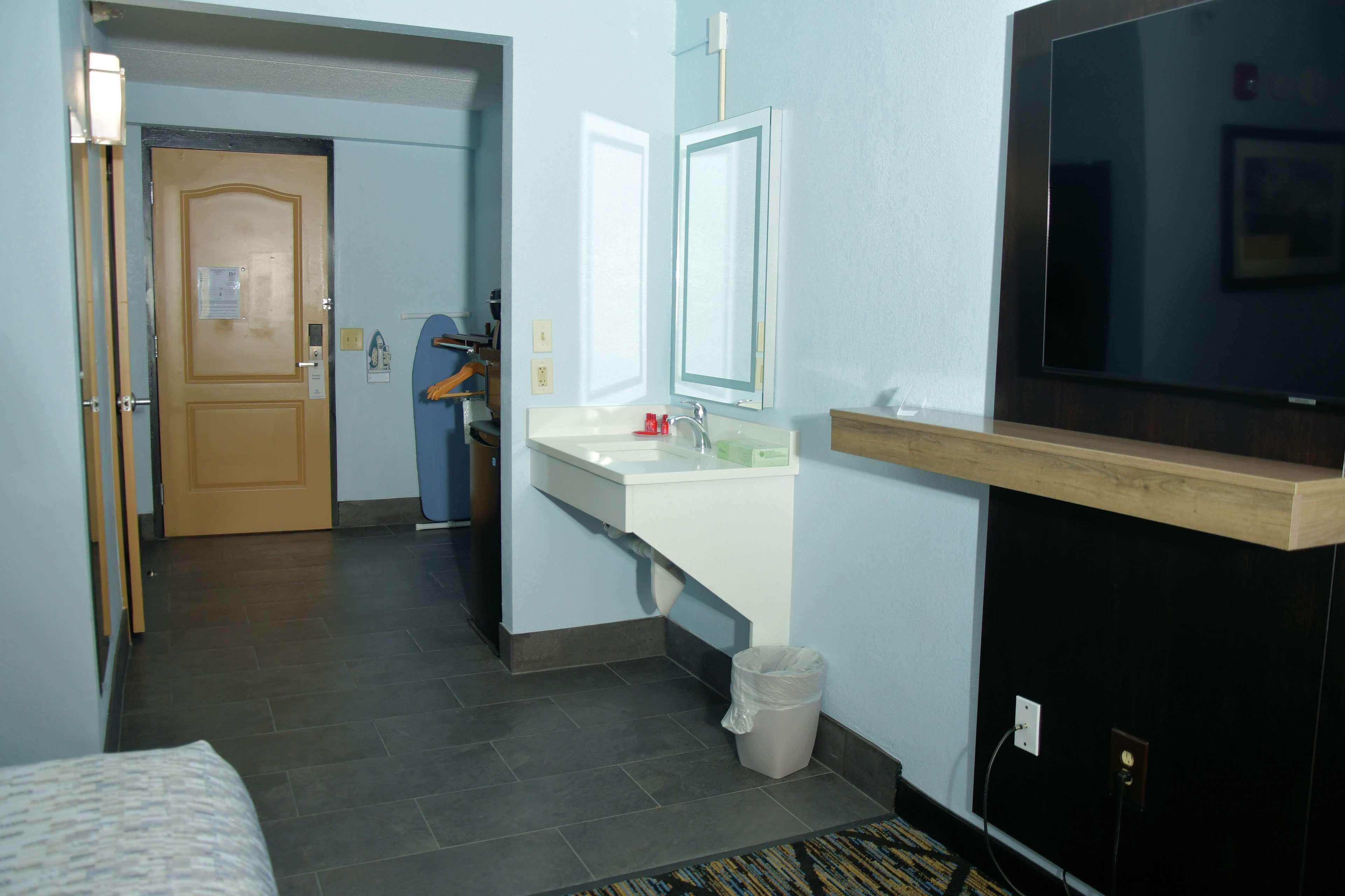 Clarion Pointe Jacksonville Near Camp Lejeune Екстер'єр фото