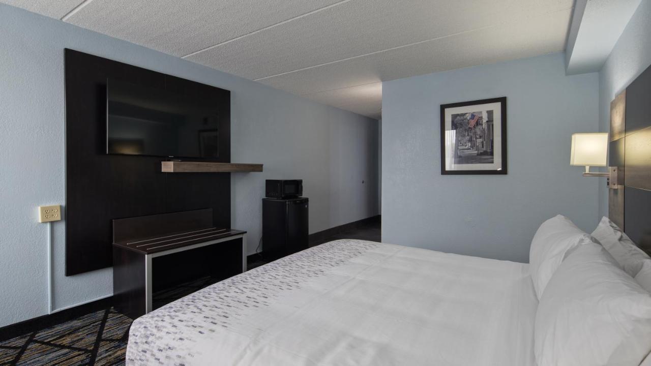 Clarion Pointe Jacksonville Near Camp Lejeune Екстер'єр фото