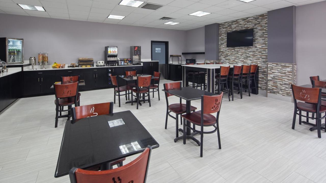 Clarion Pointe Jacksonville Near Camp Lejeune Екстер'єр фото