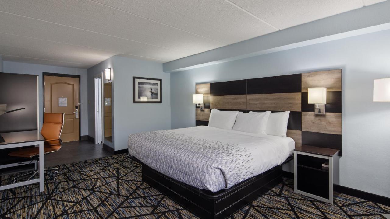 Clarion Pointe Jacksonville Near Camp Lejeune Екстер'єр фото